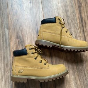 Boys Skechers boots